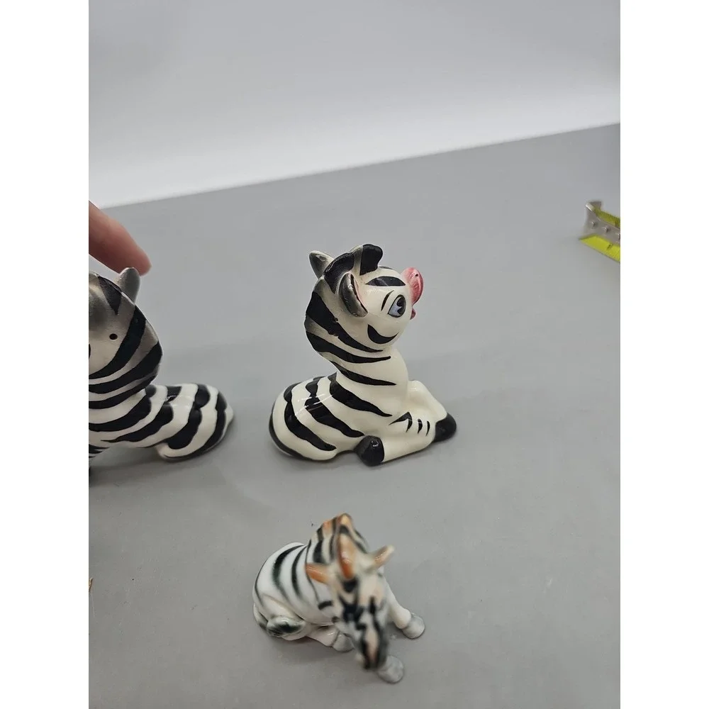 Vintage‎ Collectible 8 Bone China  Zebra Family Wild Animal Figurines Japan